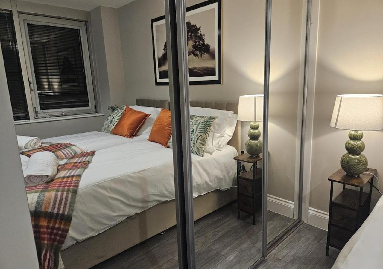 Green Diamond Bedroom 2