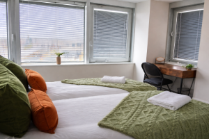 Green Diamond Lounge