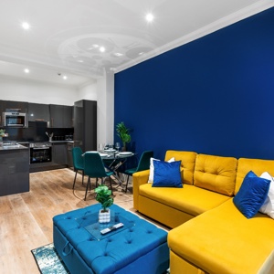 Richmond Place Lounge_300x300